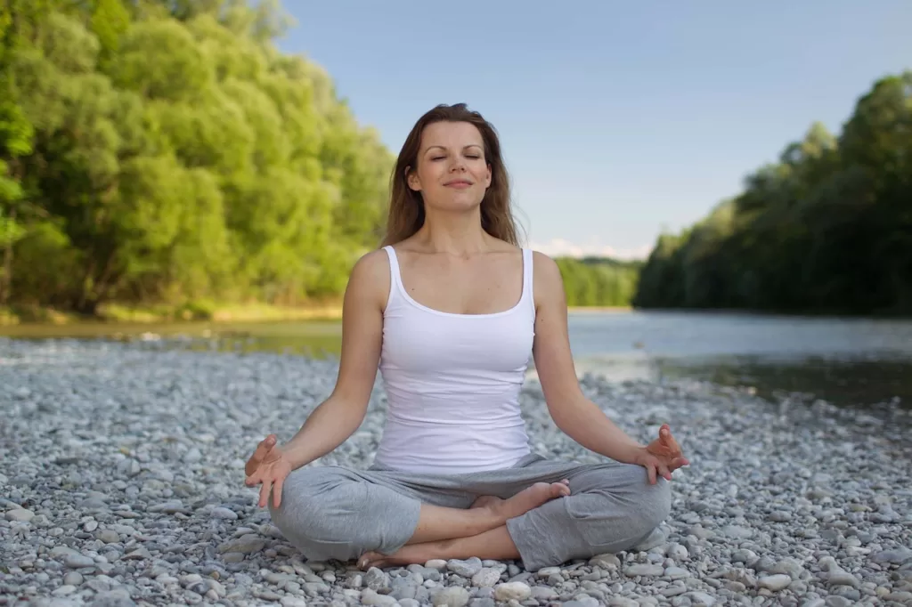 El primer cuidador, woman, yoga, meditation-5380651.jpg